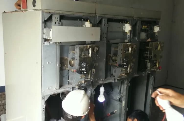Service Panel Cubicle TM